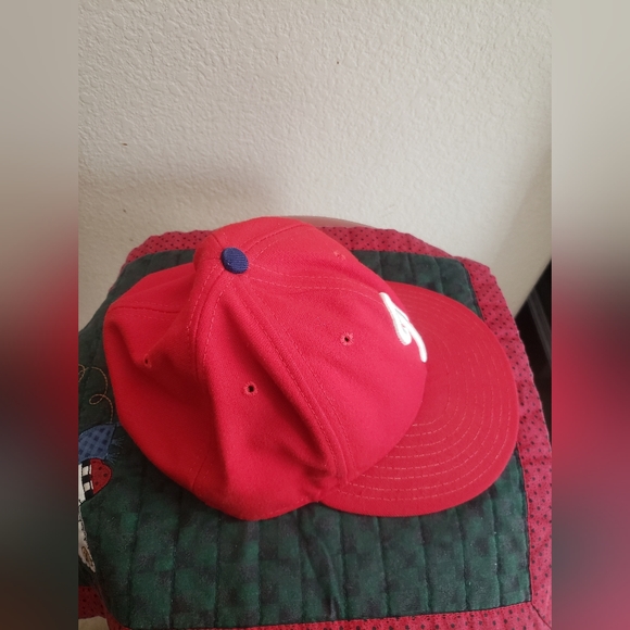 Philadelphia Philly red hat size 7 3/8 - Picture 2 of 4